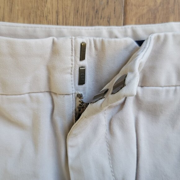 GAP Beige Ankle Pants - Picture 5 of 6
